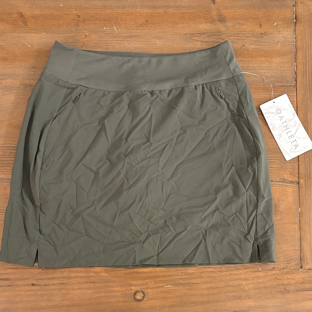 Women's Olive Skort with Pockets